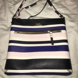 Laurel way printed Tina cruises trip crossbody